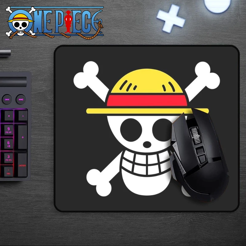 漫画マウスパッドワンピースアニメかわいいキーボードラップトッ - Gaming Accessories For Gaming Laptop のレビューと価格