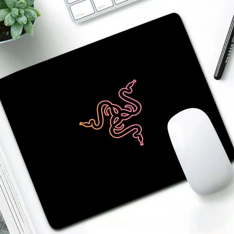 Razer 高級マウスパッド アニメ ゲーマー デスクマット - Gaming Accessories For Gaming Laptop のレビューと価格